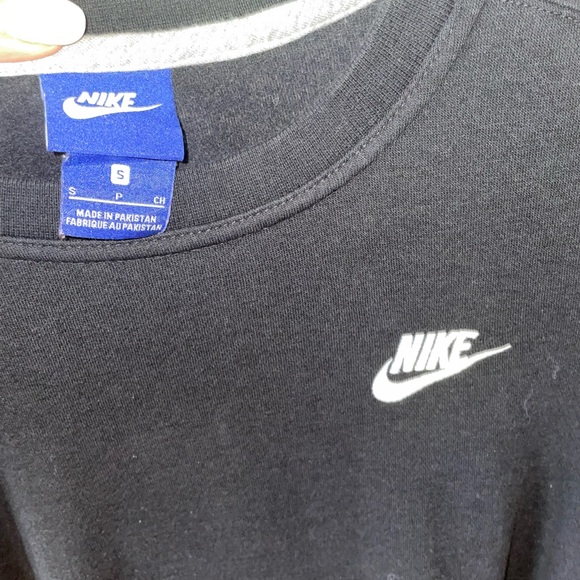 Nike pullover - Picture 2 of 2